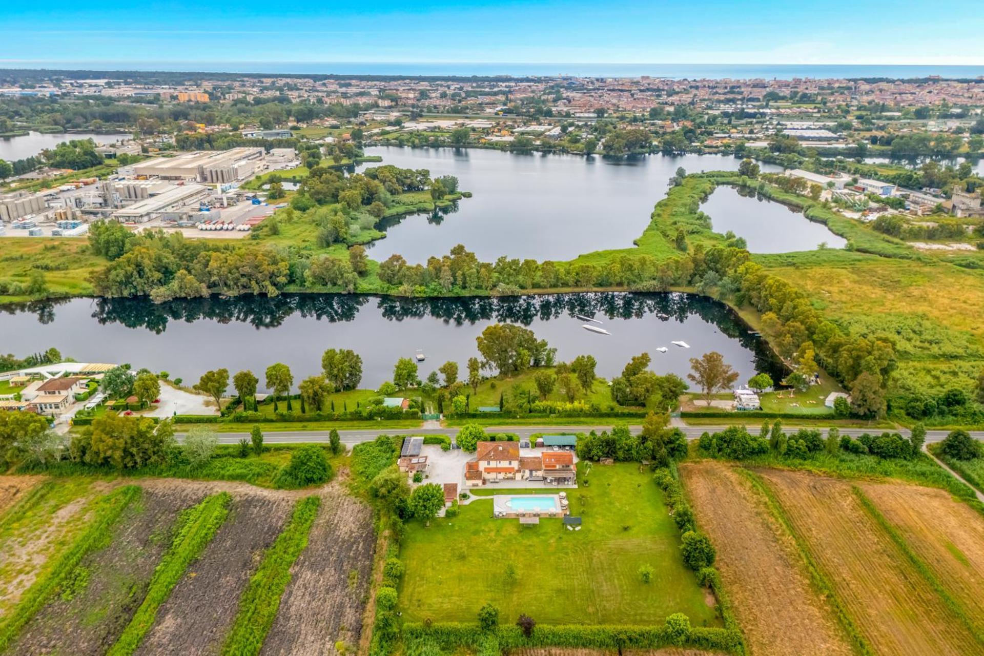 Vistalago Versilia Массароза Экстерьер фото