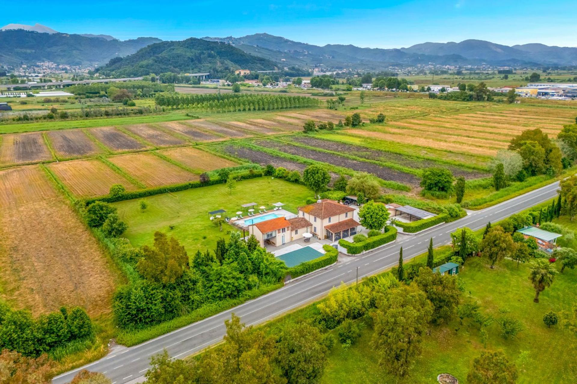 Vistalago Versilia Массароза Экстерьер фото